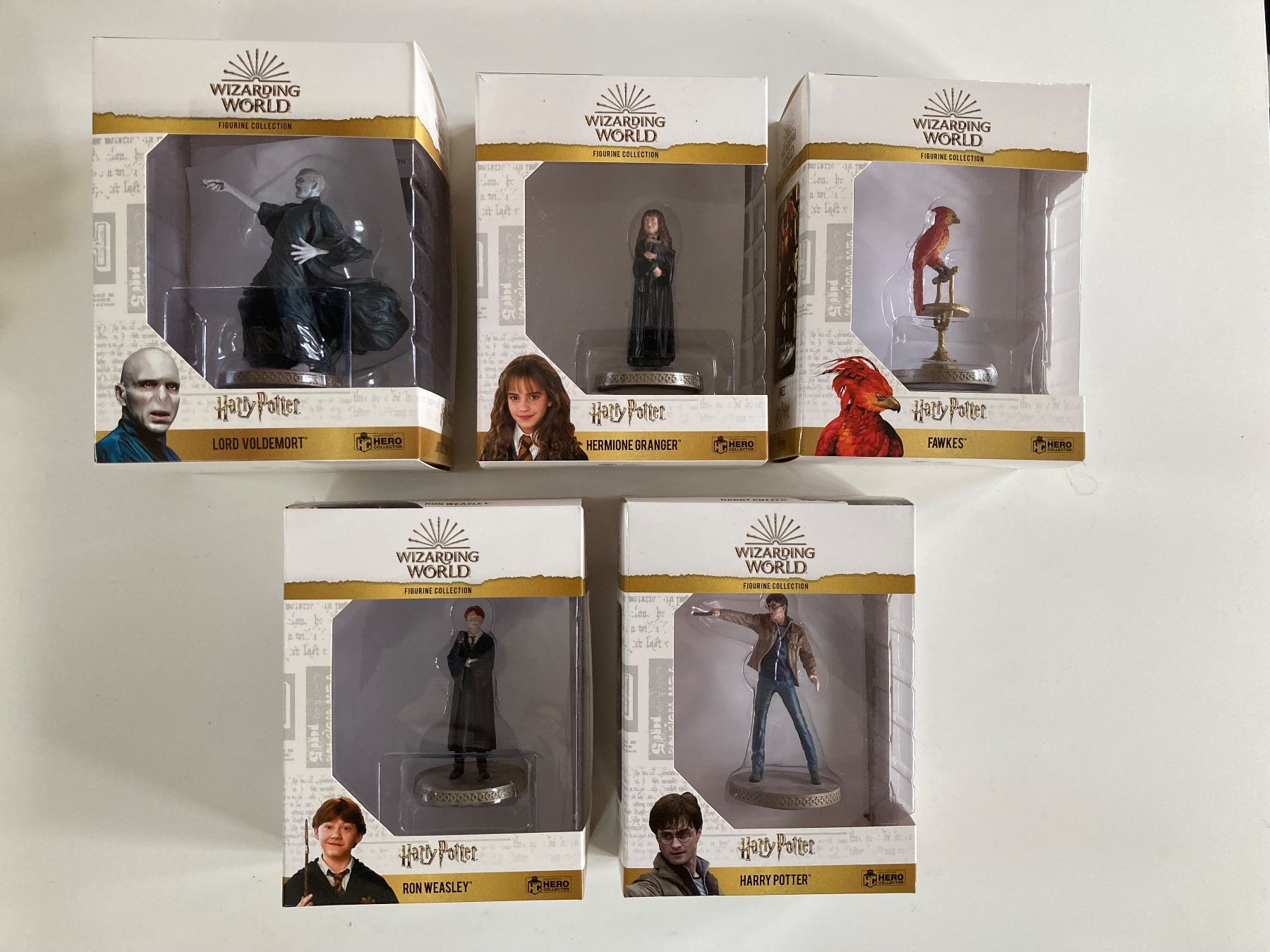 Statuette: Harry Potter Figurines Collection avec boîtes. – Usato da Bassecourt venduto da CALUMET-X