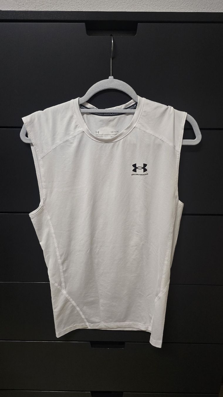 Under Armour T-shirts: Under Armour Compression Tanktop – Neuf (Voir description) à Rothrist par adniramadani21