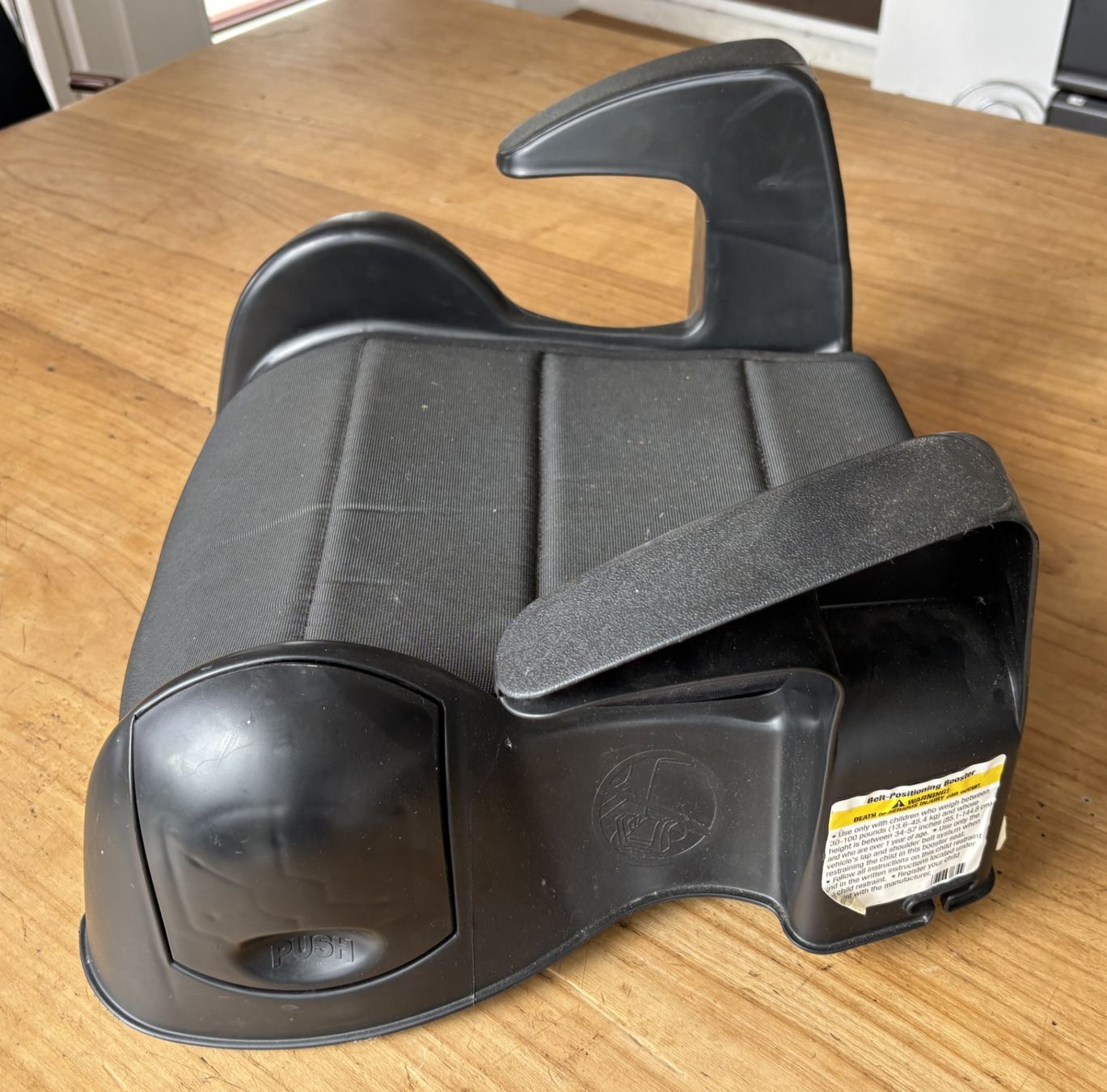 Chicco Seggiolini per auto: Kindersitz Cosco Kindersitzerhöhung schwarz – Usato da Meilen venduto da ruetiker 1