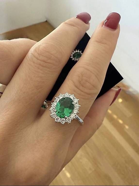 Anelli: Eleganter Smaraga-Ring aus Silber – Usato da Thalwil venduto da han_2b8c