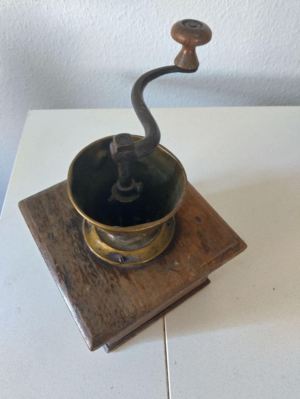 Elettrodomestici da cucina: Antike Kaffeemühle – Usato da Winterthur venduto da Humbertoaranos 1
