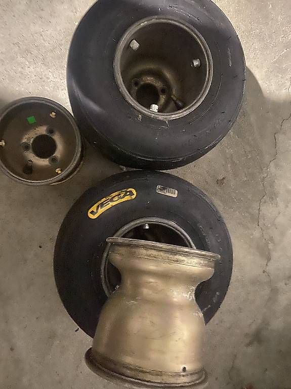 Go-Kart: Jantes magnésium karting – Usato da Châtelaine venduto da Genoletcedric 1