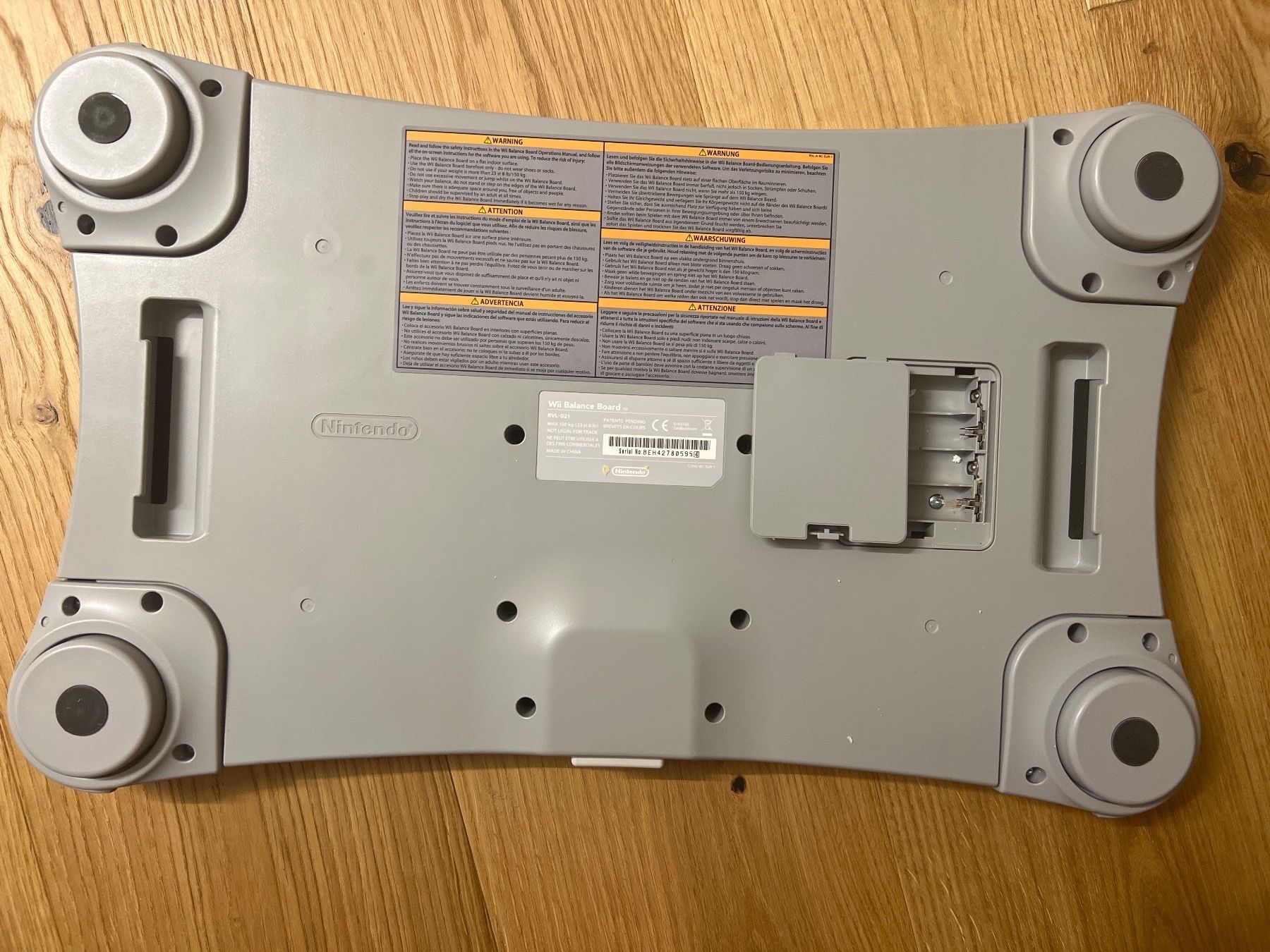 Nintendo Konsolen: Nintendo Wii + Original Balance Board – Gebraucht aus Agno von  6
