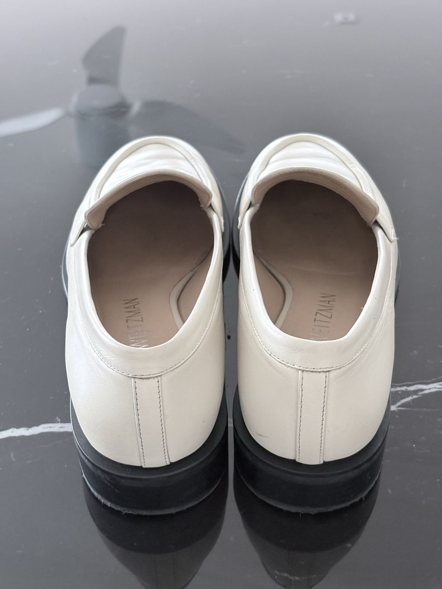 Stuart Weitzman Chaussures femmes: Stuart Weitzman Leder Loafers Grösse 41 – D'occasion à Zürich par auto-moto 2