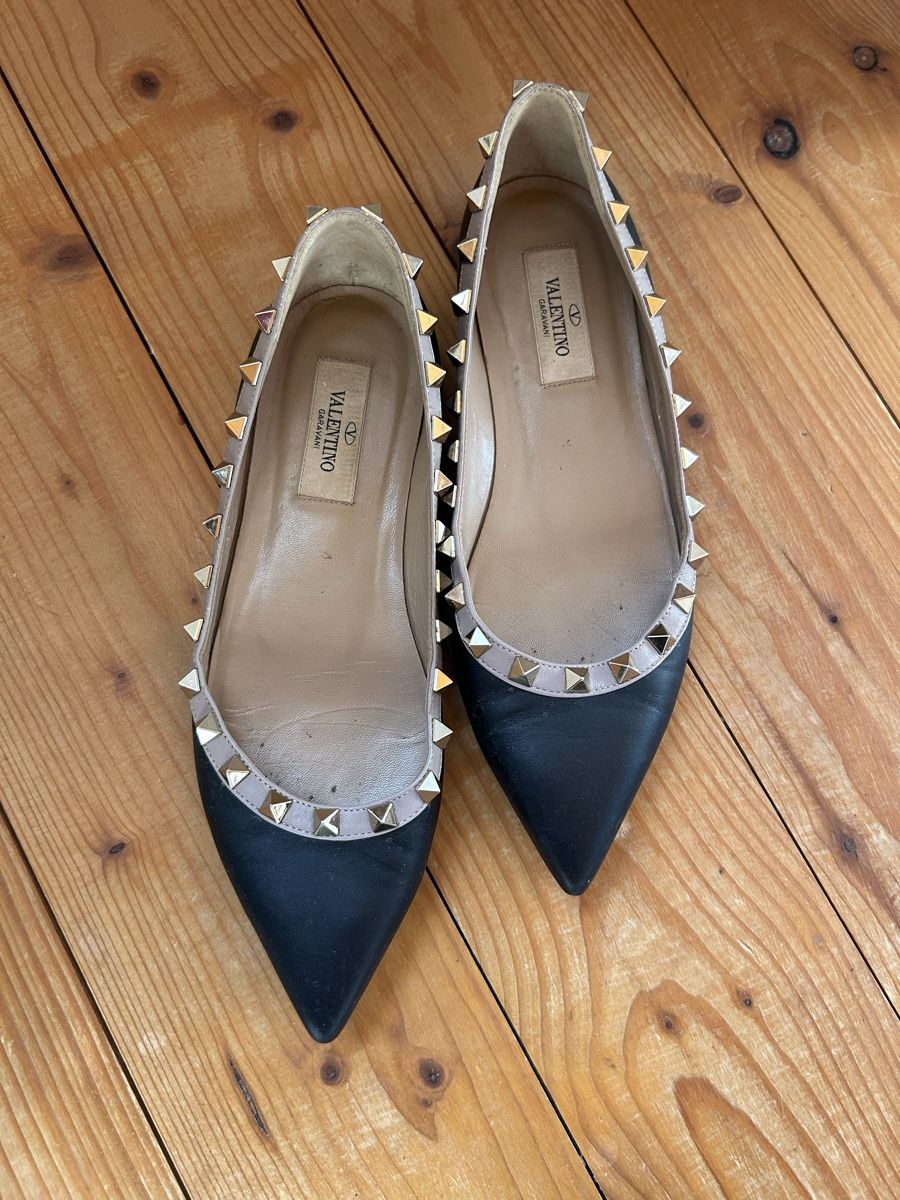 Valentino Scarpe da donna: Valentino Black Stud Ballerina – Usato da St.Josefen venduto da lop_lh8d 1