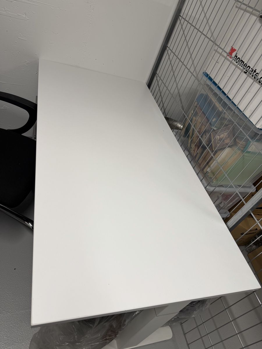 Schreibtische: Bürotisch – Neu (gemäss Beschreibung) aus Arth von vehbi01 1