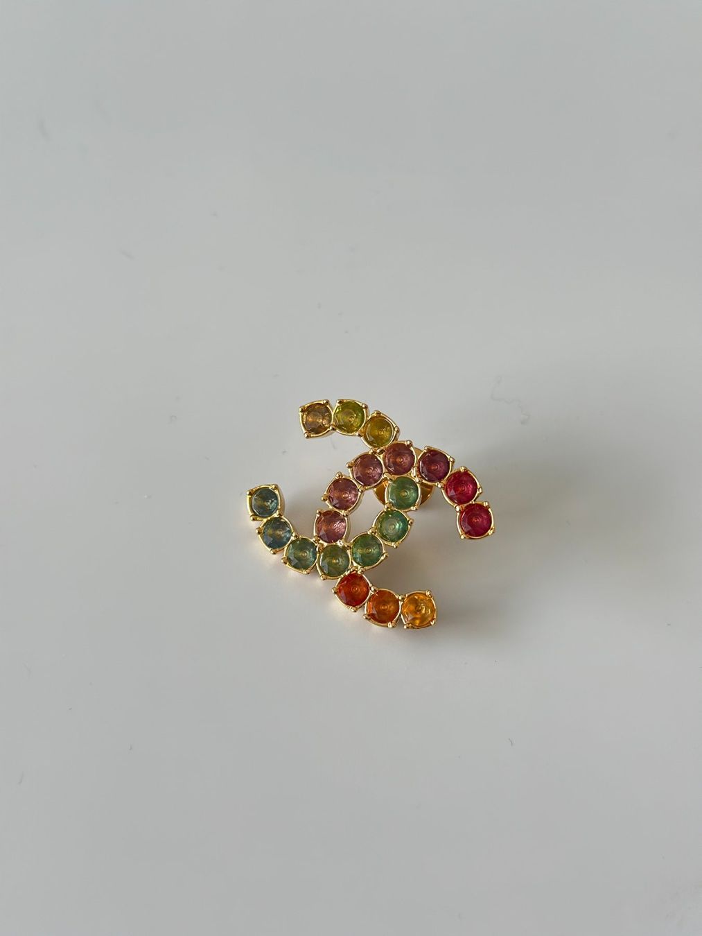 Chanel Spille & Fermagli: New Chanel brooch – Nuovo e nell'imballaggio originale da Lugano venduto da juledo 2