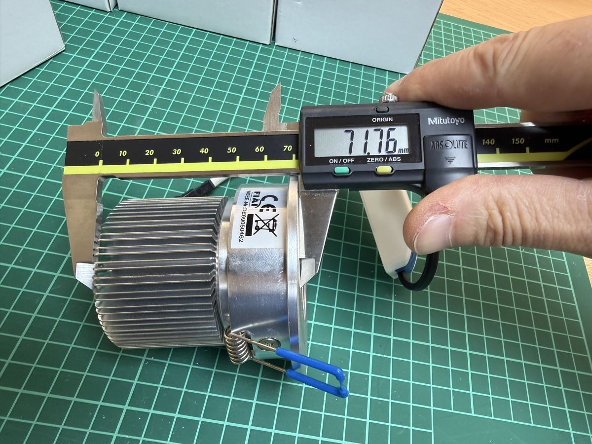 Kronleuchter & Deckenlampen: Downlight LED 10 Watt dimmbar, schwenkbar – Neu und originalverpackt aus Roggwil BE von fengshui 6