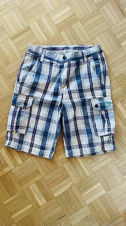 Pantaloni: kurze Hose Rocxygen  – Usato da Engelburg venduto da san_z6qd