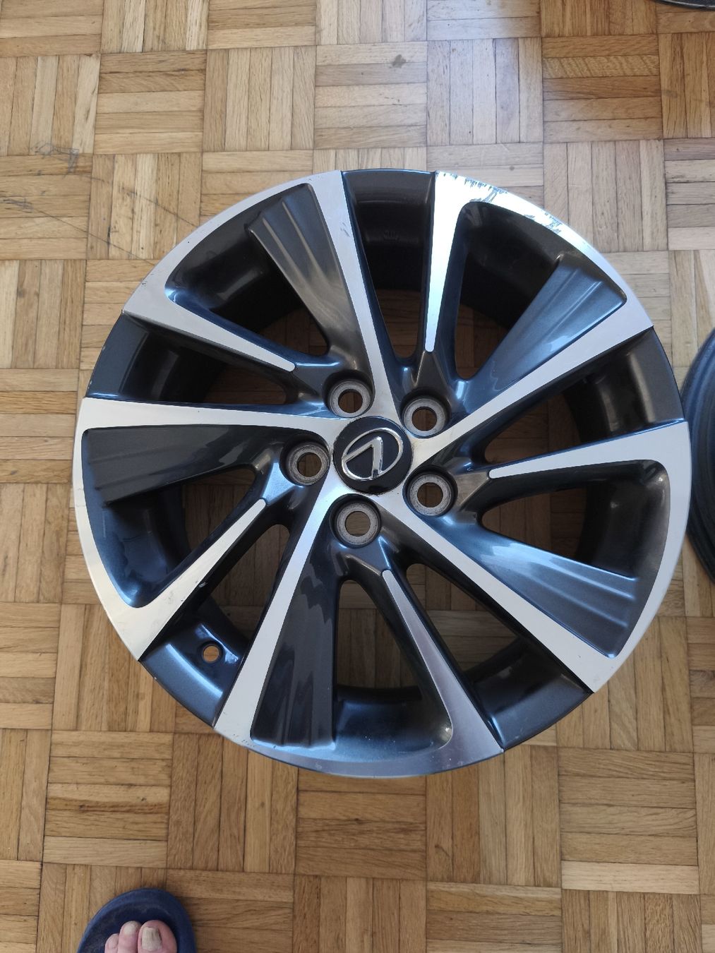 Lexus Cerchioni: Lexus Felgen, 16x6J – Usato da Pratteln venduto da edm_h7pw 4