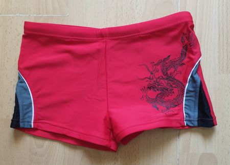 Rote Badehose Rodeo Gr. 134/140 mit Drachenmotiv🐲