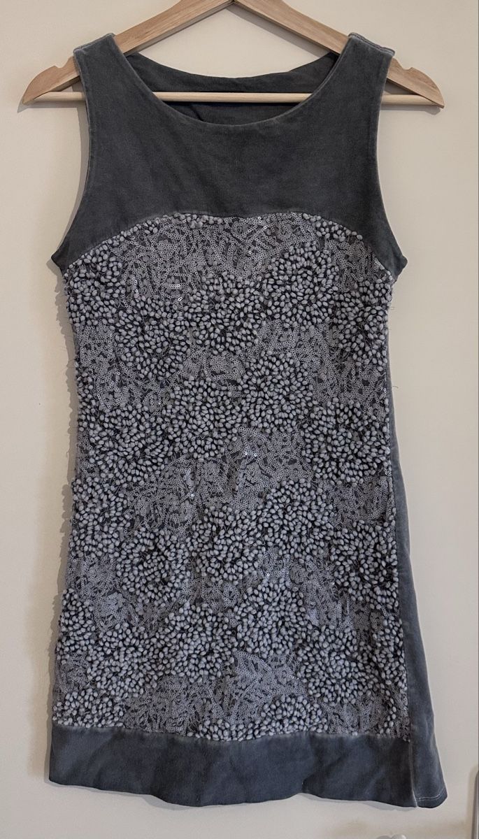 Robes: Robe sans manches grise avec application taille S 49 – Neuf (Voir description) à Onex par ale_5fgb