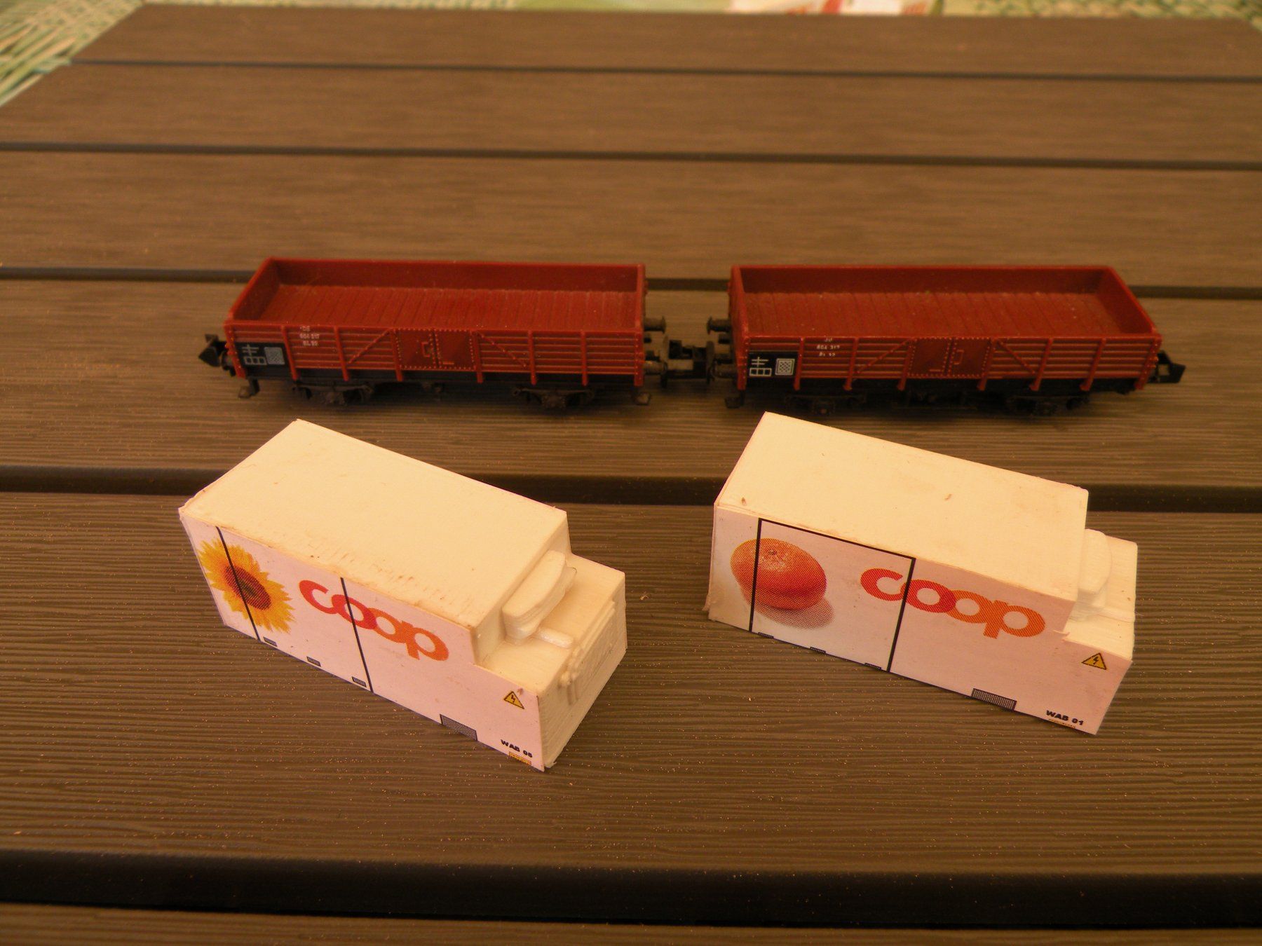 Modellini di ferrovie: Wechselbehälter N COOP (2 Stk.) – Nuovo e nell'imballaggio originale da Steffisburg venduto da loki36 2