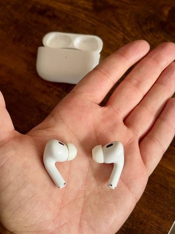 Cuffie: Apple AirPods Pro 2 - Lightning – Usato da Onex venduto da gnv_x8nt 1