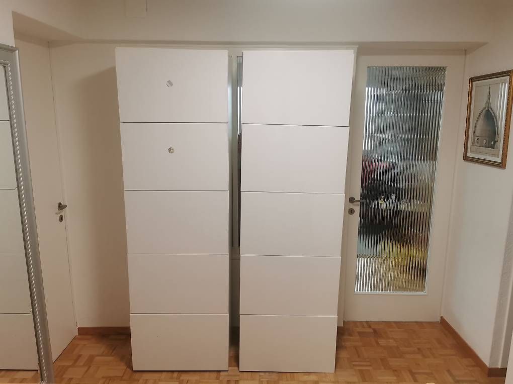 Armadi: 2x Besta Schrank  – Usato da Zürich venduto da iwi_6py7