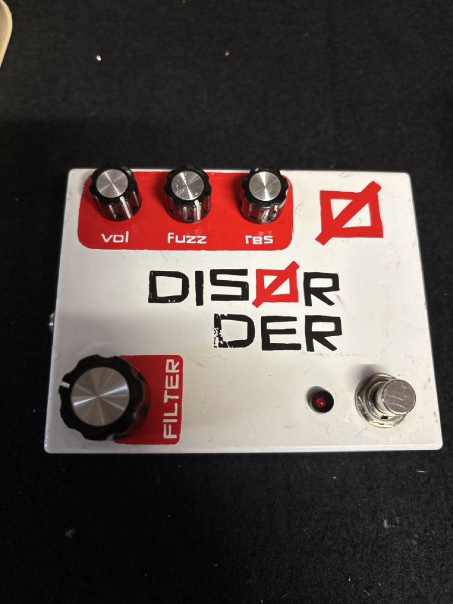 Strumenti musicali: Pédale de fuzz Disorder Dreadbox- Son unique garanti! – Usato da Yverdon-les-Bains venduto da DoctorGuitar
