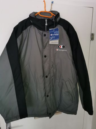 Champion Winterjacke, neu mit Etikett, Grösse M Grau/Sch...