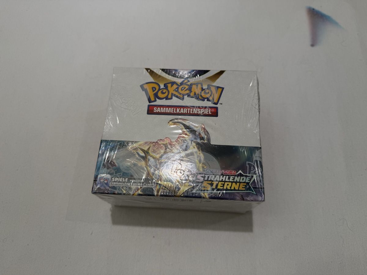 Pokémon Carte collezionabili: Pokemonkarten Display Strahlende Sterne – Nuovo e nell'imballaggio originale da eglisau venduto da schmied1992