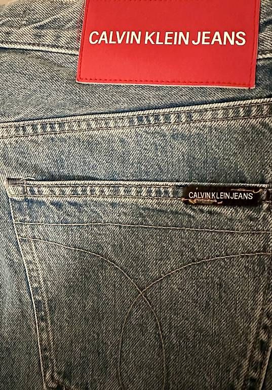 Calvin Klein Jeans: Calvin Klein Jeans – Nuovo e nell'imballaggio originale da Urtenen-Schönbühl venduto da t00one 2