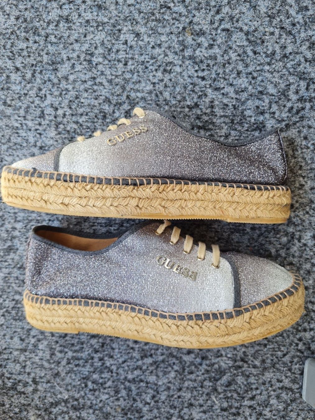 Guess Chaussures femmes: Guess Gr.40 – D'occasion à Rotkreuz par tat_8zds
