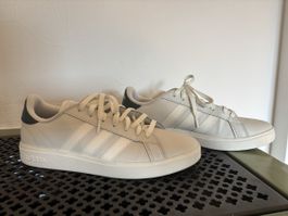 Adidas 43,5 US 9,5 soft green