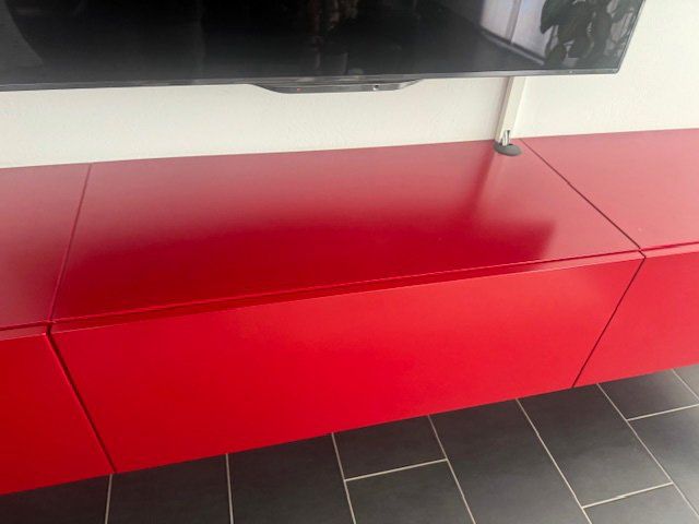 TV Möbel: TV-Möbel rot – Gebraucht aus Bern von Hirsch-2049 2