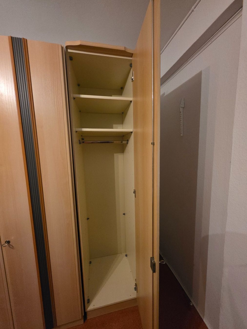 Armadi: Schrank mit separatem teil – Usato da Brugg AG venduto da rup_55tj 3