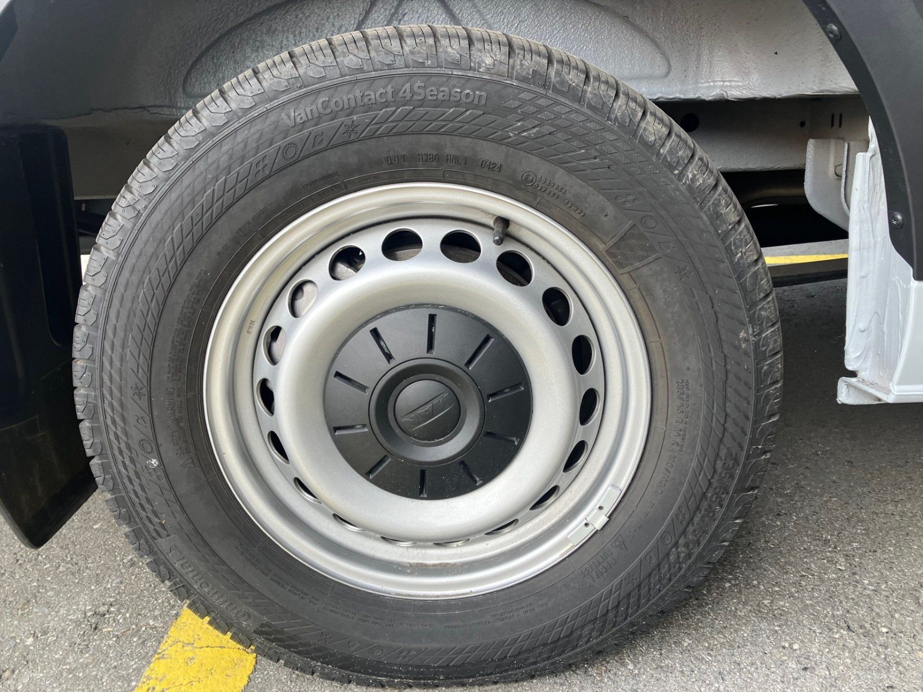 Continental Pneumatici & Ruote complete: 4 Pneus mit Felgen – Usato da Maienfeld venduto da Reto620