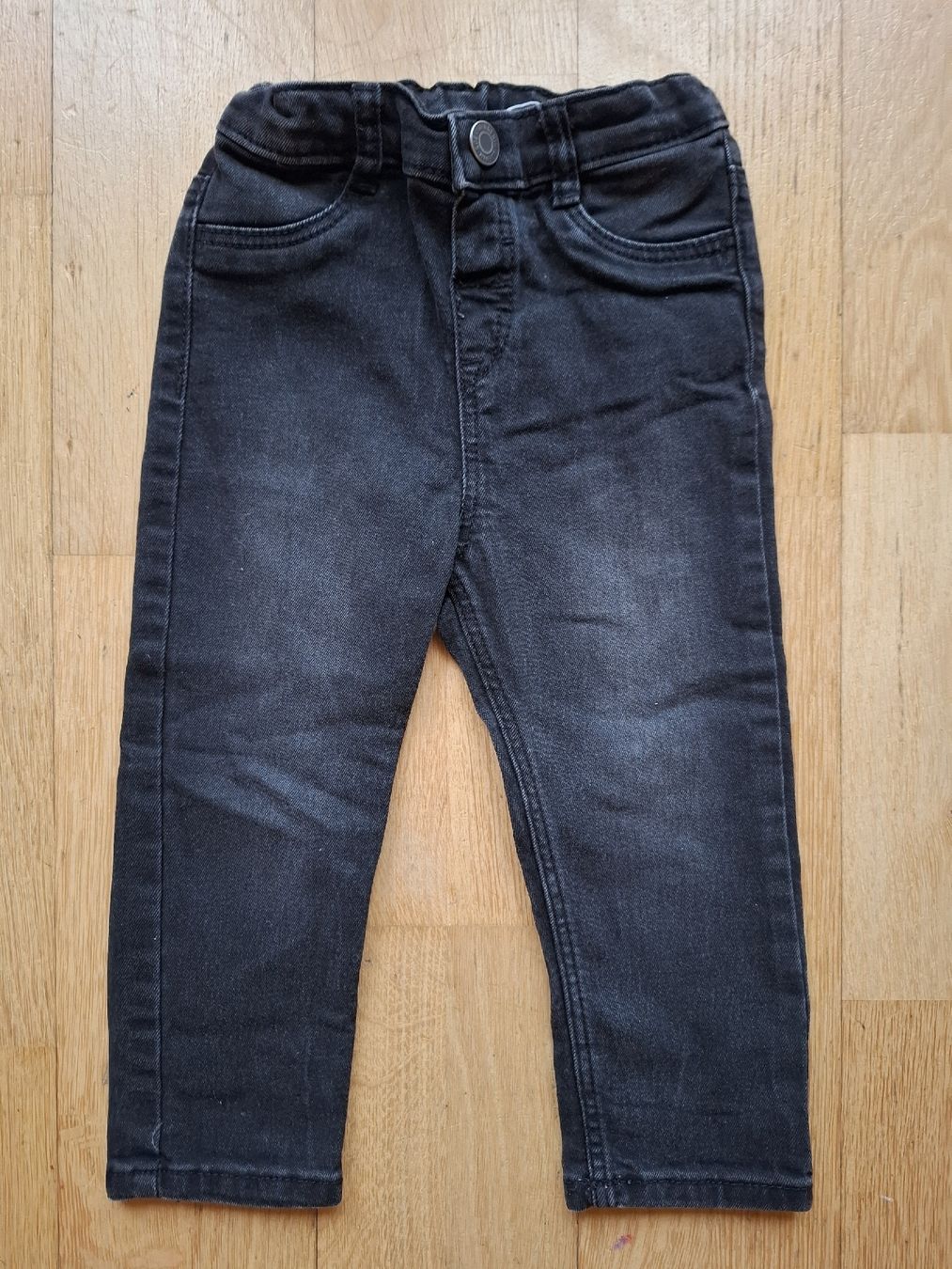 Pantaloni: 3er Set Kinder Jeans Grösse 76 – Usato da Biel/Bienne venduto da AvasTheGreatest 3