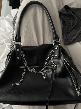Schwarze Handtasche mit Kette - Top Zustand! Herbst