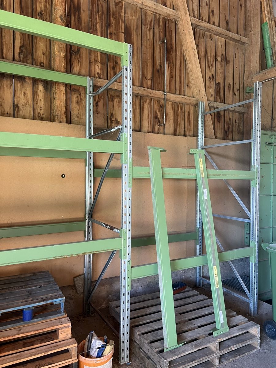 Scaffali: Schwerlastregal  – Usato da Hilfikon venduto da sportquattro3 1