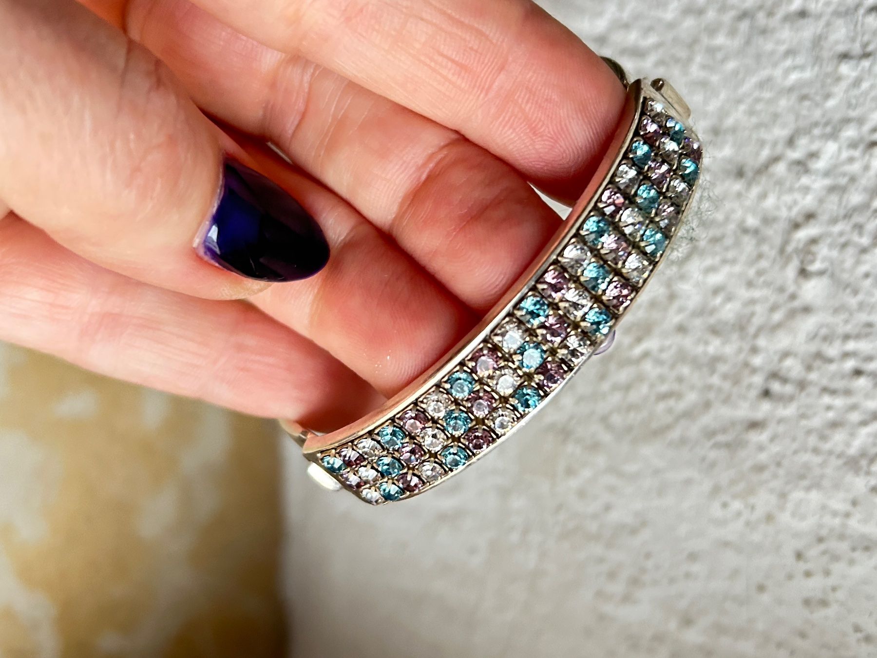 Esprit Armbänder & -reifen: Esprit Armreif Strass-Steine BLUE/ROSE/WHITE – Gebraucht aus Laufen von belleskulptur 9