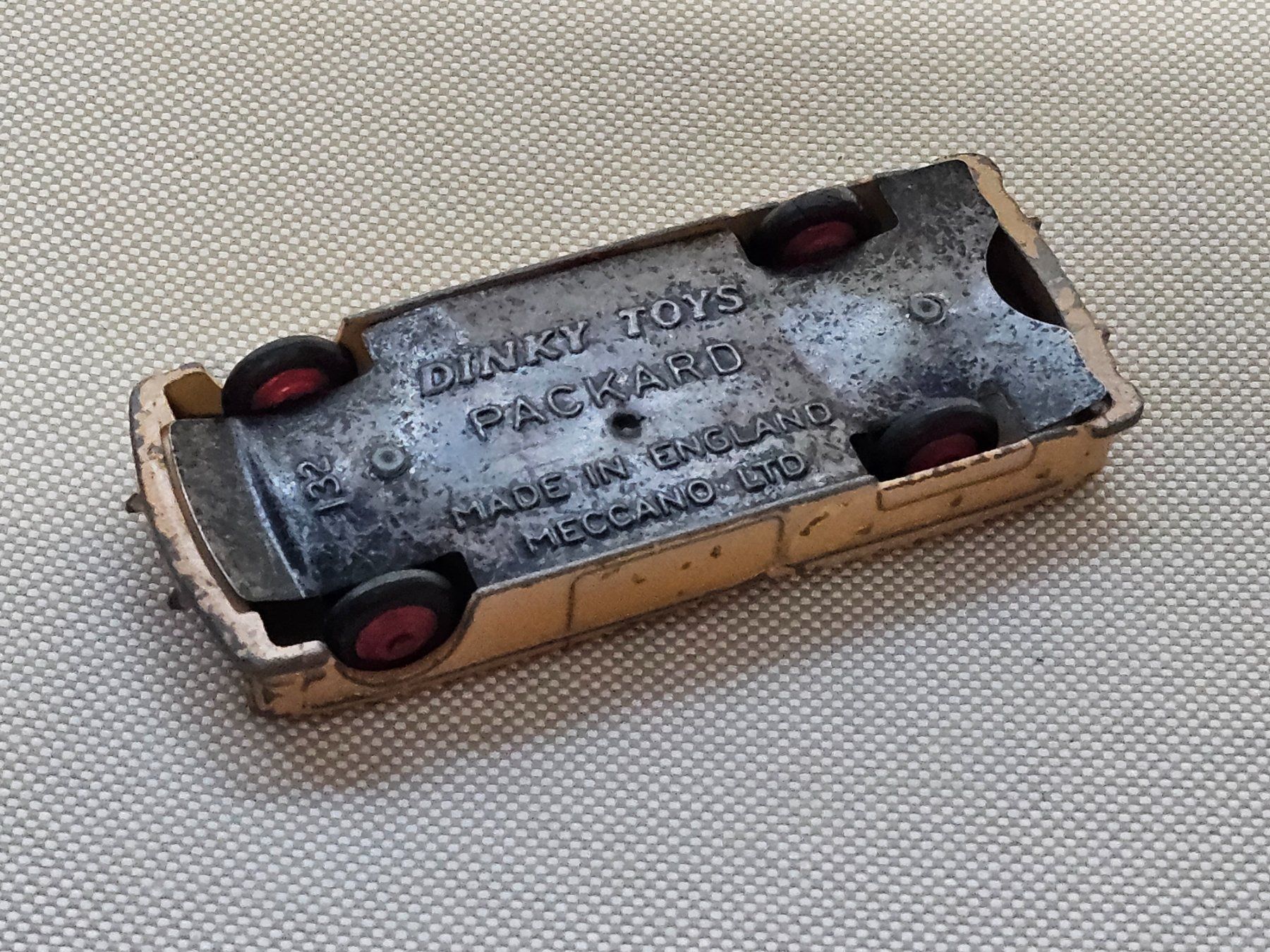 Dinky Toys Voitures modèles: Dinky Packard Cabriolet – D'occasion à Starrkirch-Wil par easygo13 2