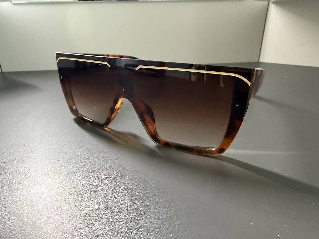 Brillen & Gläser: Sonnenbrille  – Gebraucht aus Wettingen von tur_2nqw 1