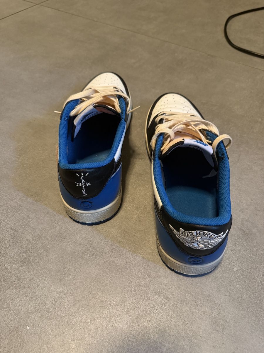 Jordan Scarpe da uomo: Jordan 1 Travis Scott Fragment – Usato da MUTTENZ venduto da TAWNY1RICARDO 3