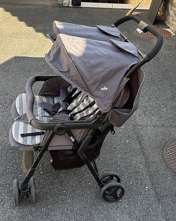 Carrozzine: Poussette double Joie  – Usato da La Chaux-de-Fonds venduto da Momsicopsi 1