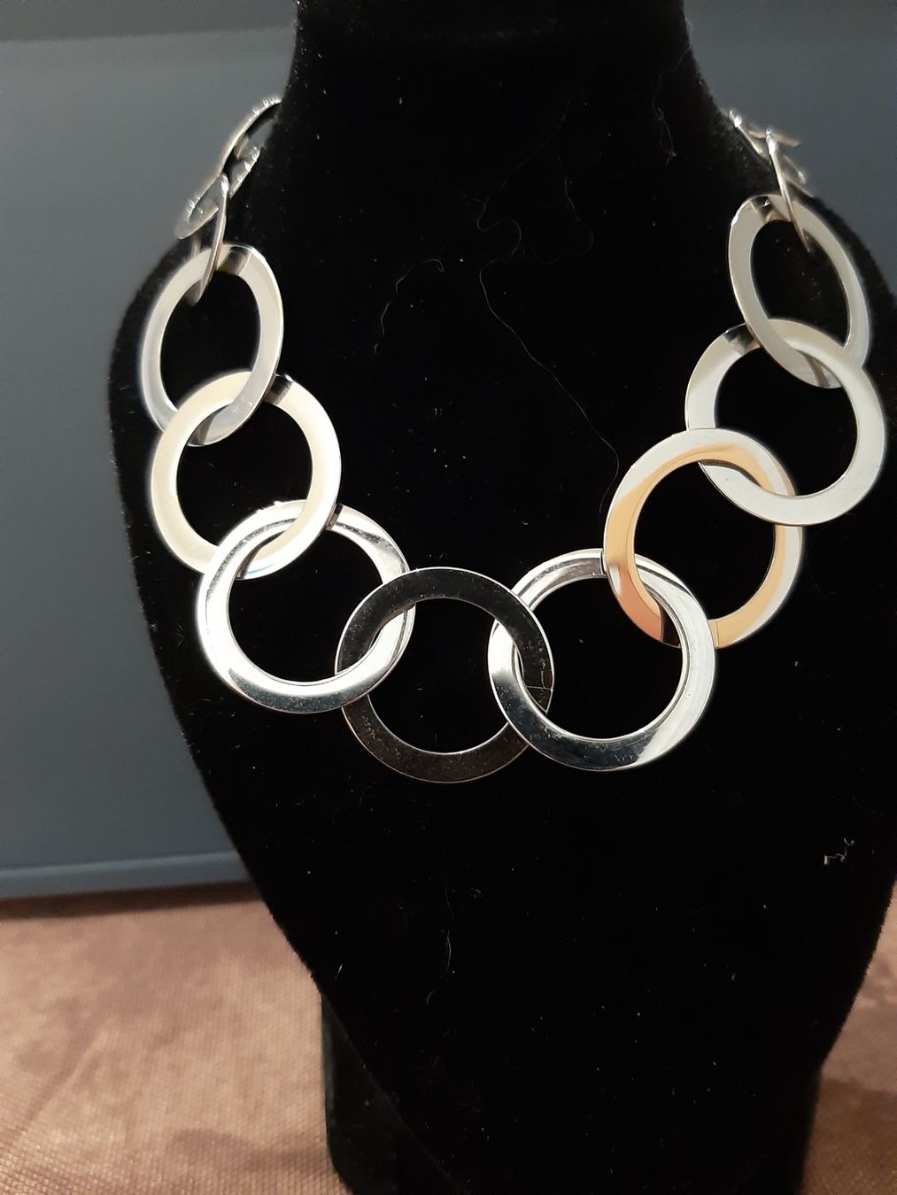 Energetix Catenine: Collier composé d’éléments circulaires – Nuovo (secondo la descrizione) da Savigny venduto da Isacefa