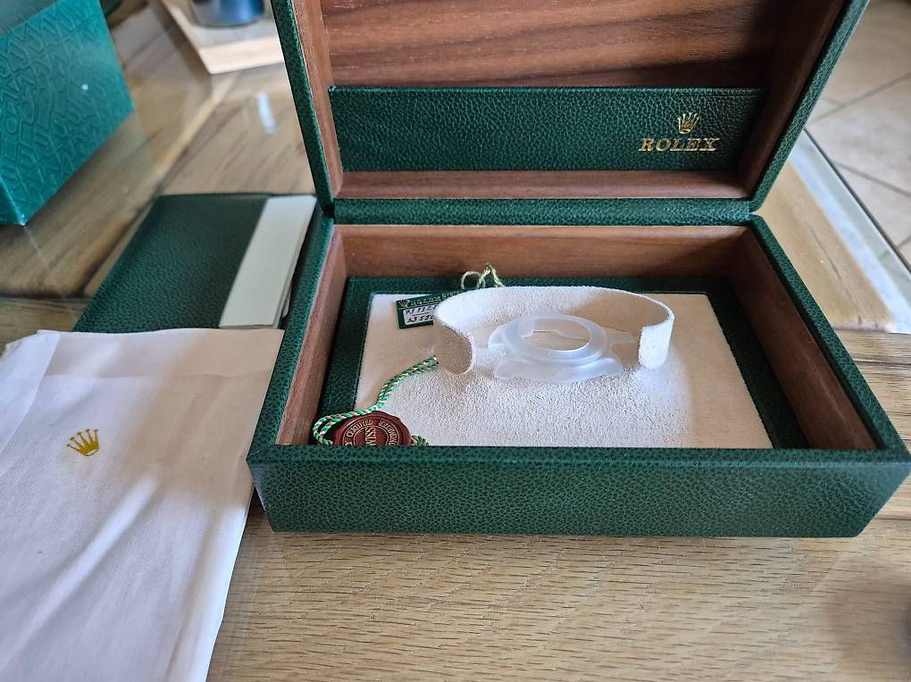 Rolex Uhrenboxen: Boîte Rolex / Rolex Box 53.00.01 Datejust 2004 – Gebraucht aus Lens von Denis965 3
