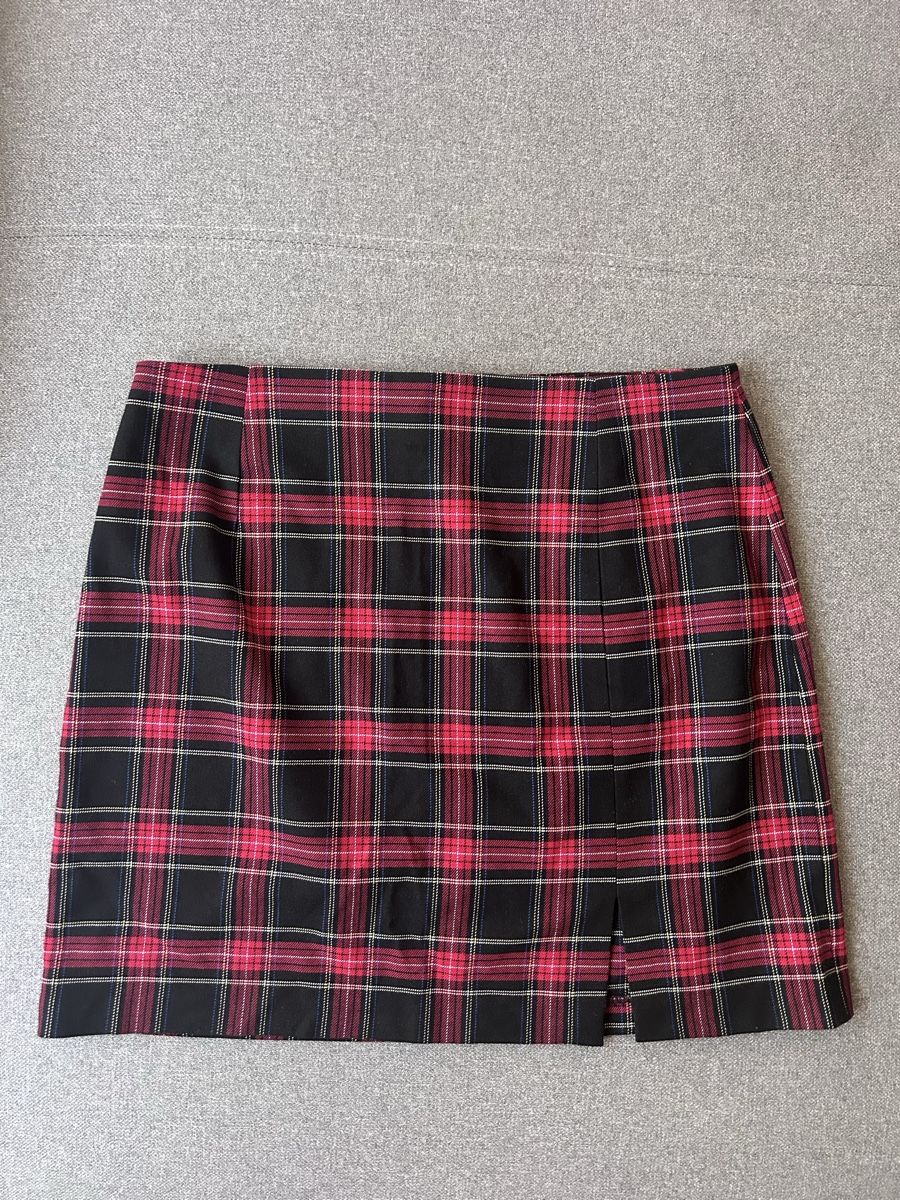 Zara Gonne: Mini jupe Zara taille L – Usato da Cornaux NE venduto da Zabou22