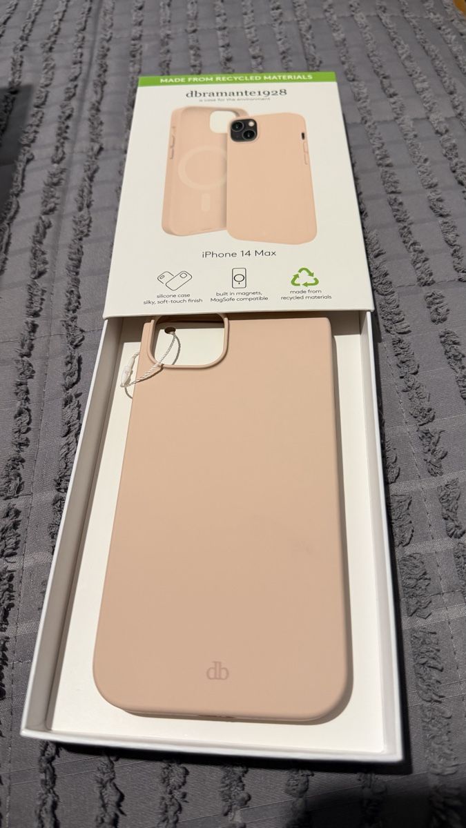 Coques & Protection écran: Coque silicone dbramante1928 pour iPhone 14 Max neuve – Neuf avec emballage d'origine à Bulle par bruno023 1