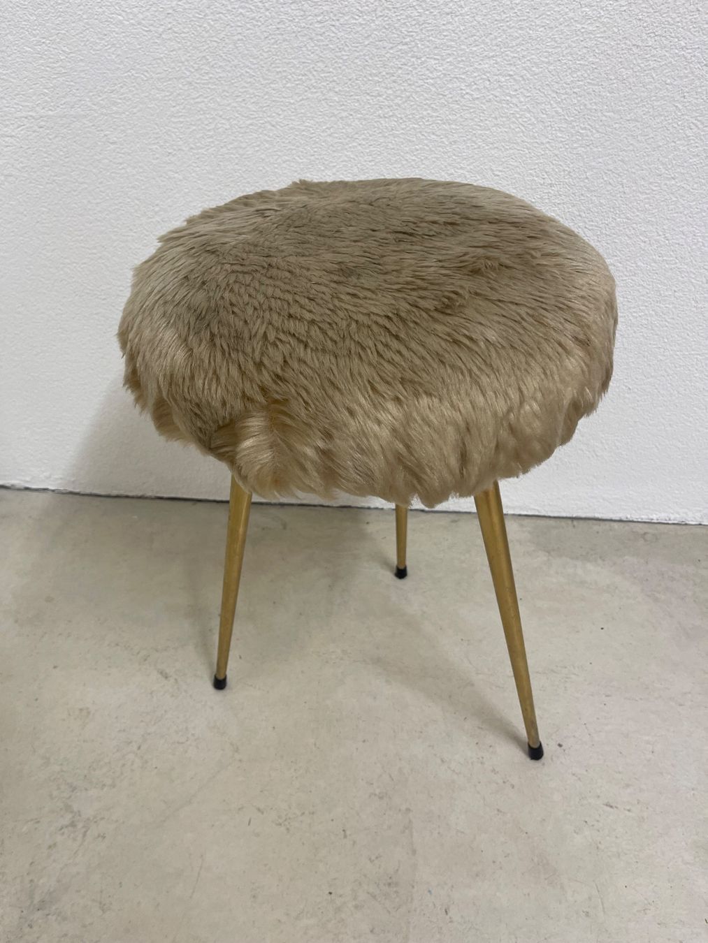 Hocker: 60er Jahre ORGINAL runder Hocker – Gebraucht aus Reinach BL von lykaste 1