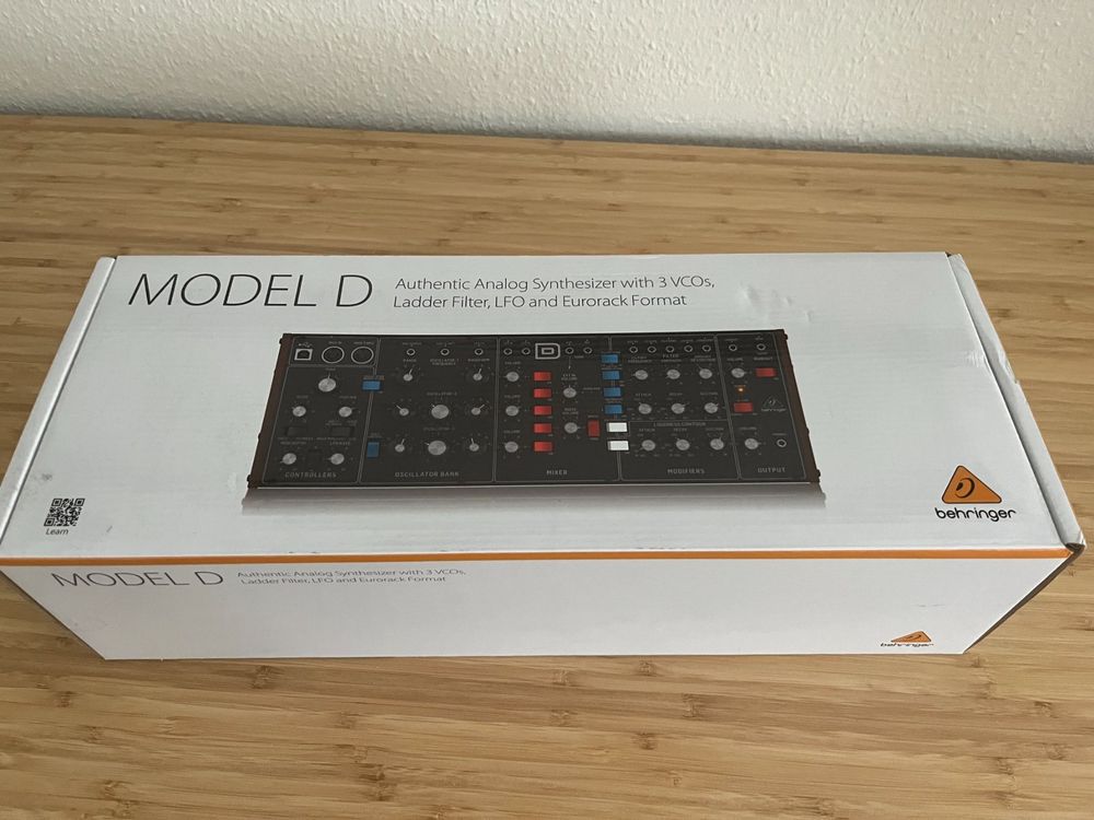 Behringer Model D (Neu und originalverpackt) in Genève für CHF 199 ...