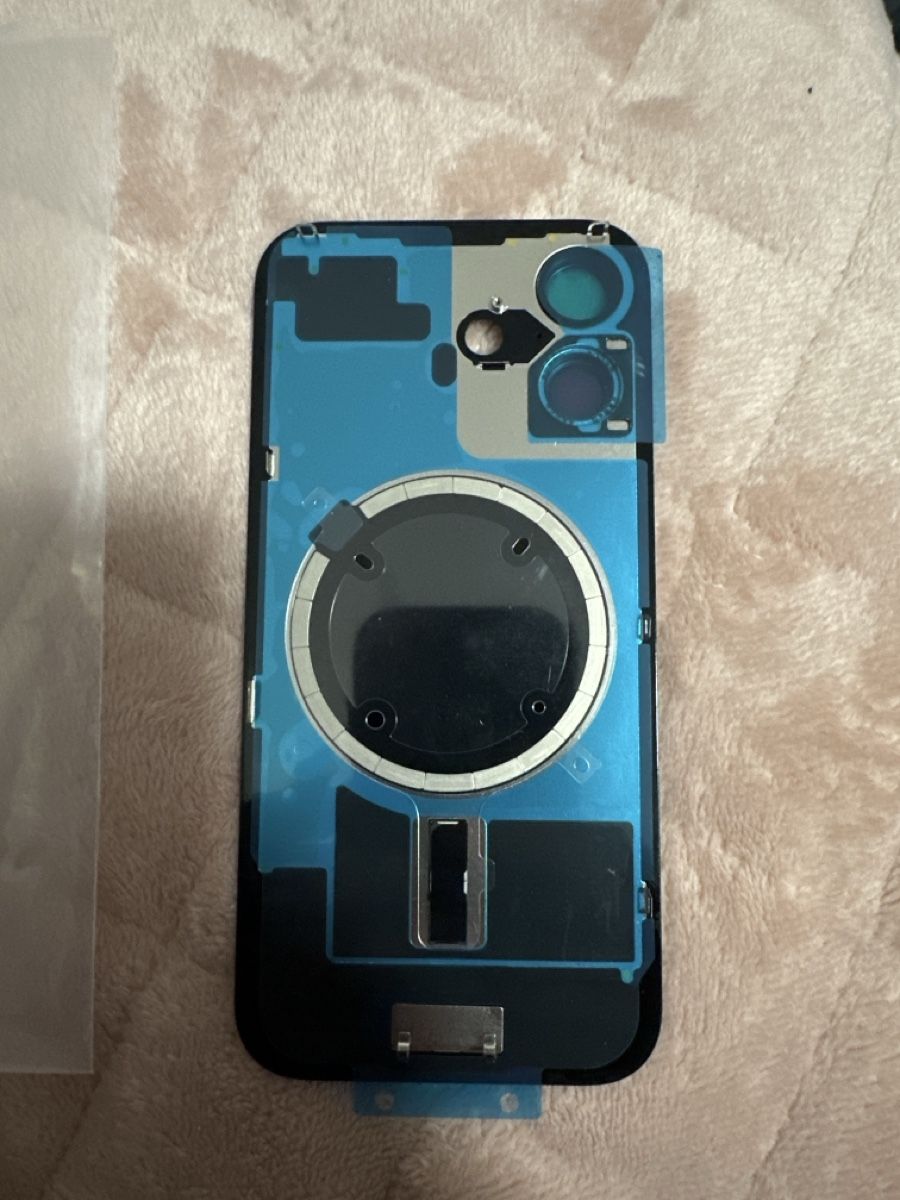 Apple Portables: Vitre arrière iPhone 16  – Neuf (Voir description) à Lausanne par ram_77s8 1