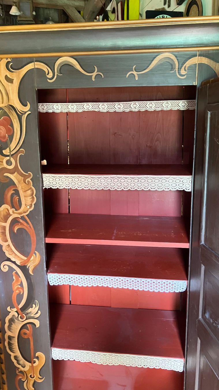 Schränke: Armoire peinte mariage bemalter Schrank rustique rustikal – Gebraucht aus St-Cierges von LeRegain 4