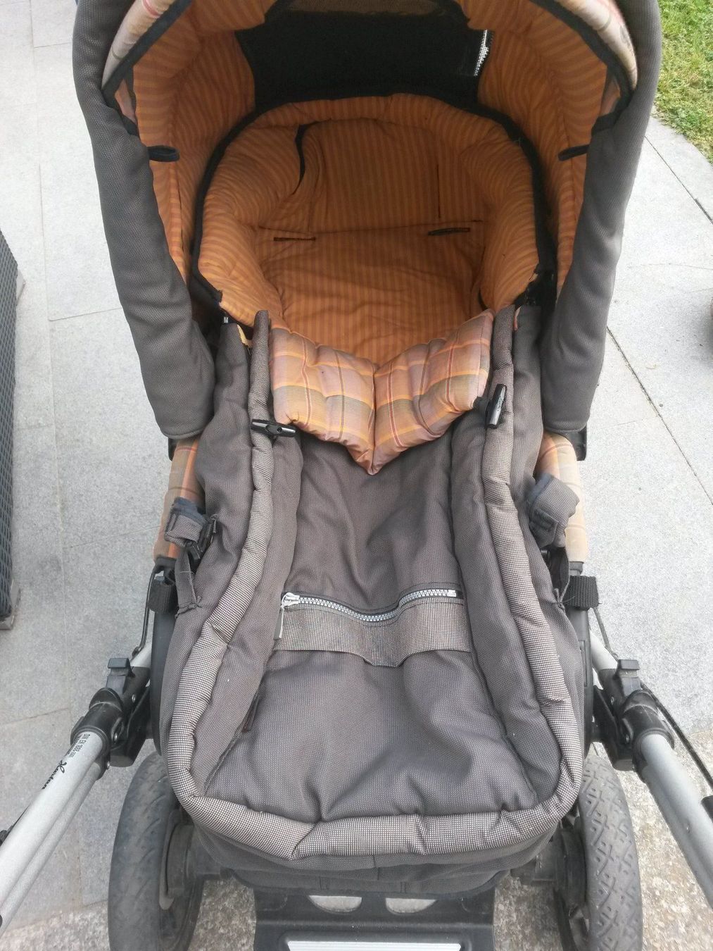 Hartan Carrozzine: Kinderwagen Hartan – Usato da Balterswil venduto da machines6 2