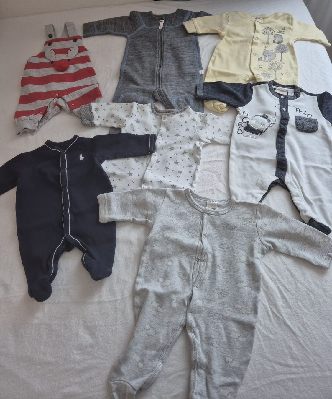 Lotti & Set di vestiti: Baby Kleider – Usato da Regensdorf venduto da PDDM 3