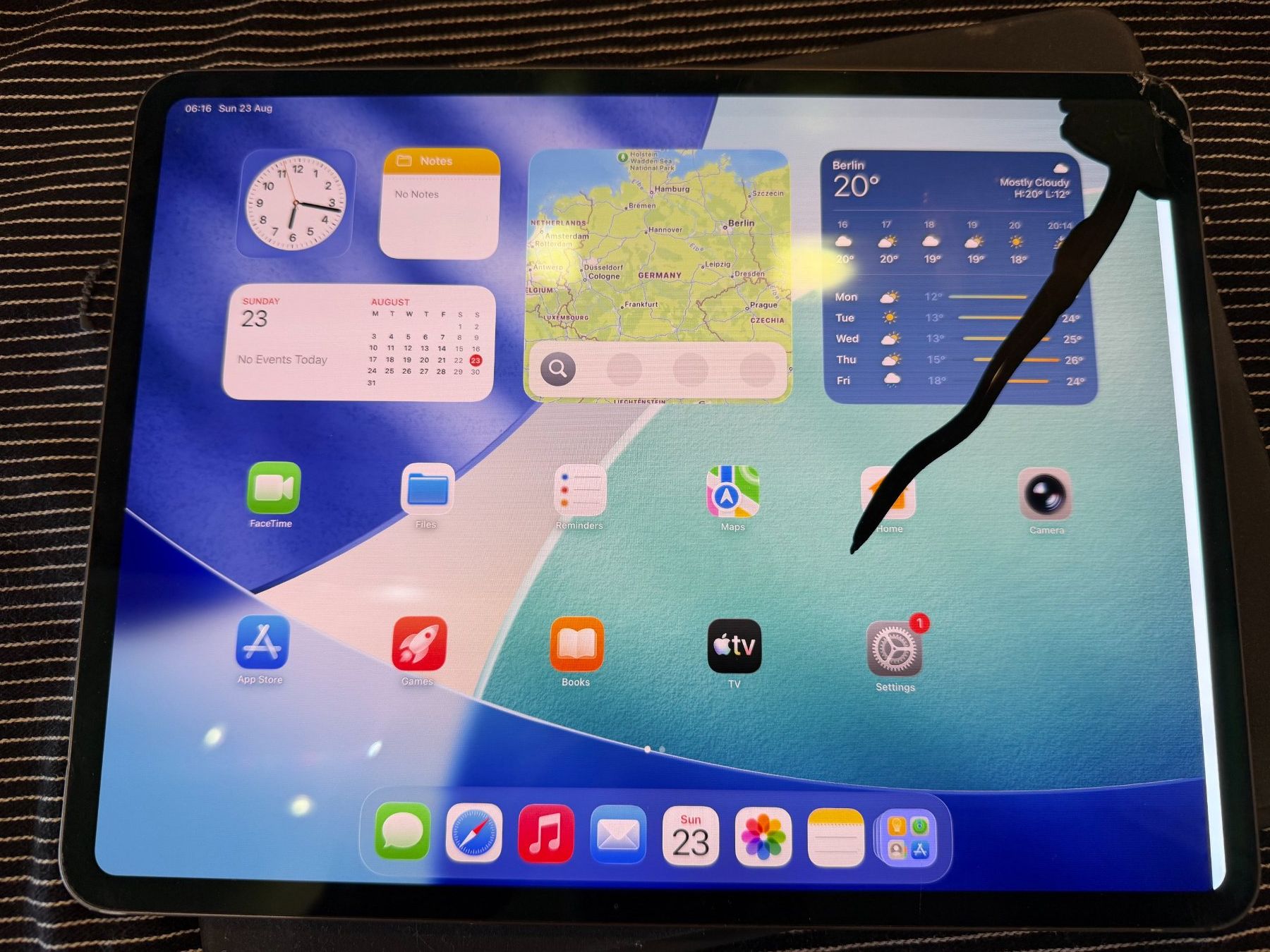 Apple Tablet PC: Apple iPad Pro M4 13" – Usato da Thalwil venduto da LeCh1ffre 2