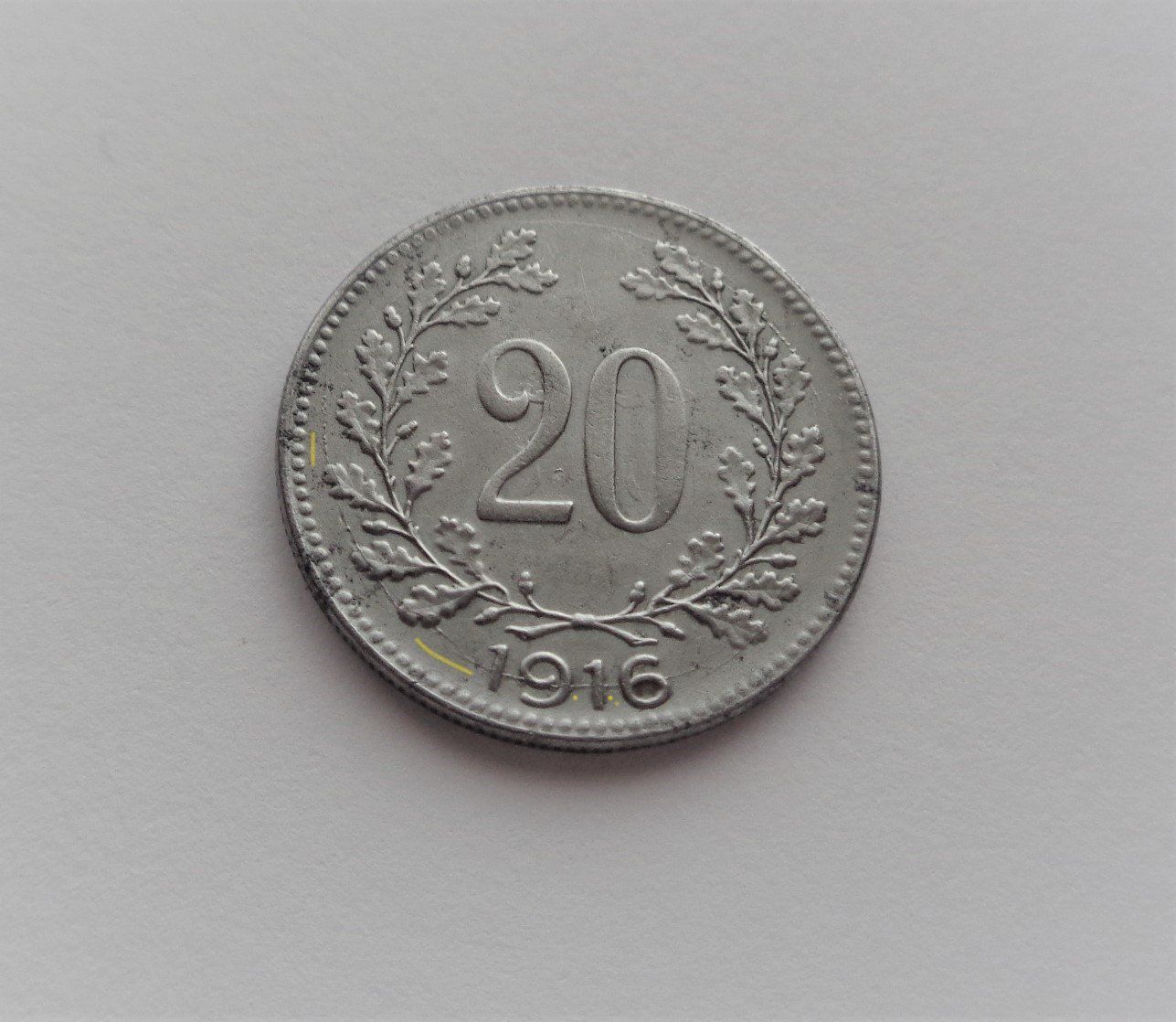 Tutti le monete: 20 Heller mit Stempelriss 1916 – Usato da Kriens venduto da TSCH1