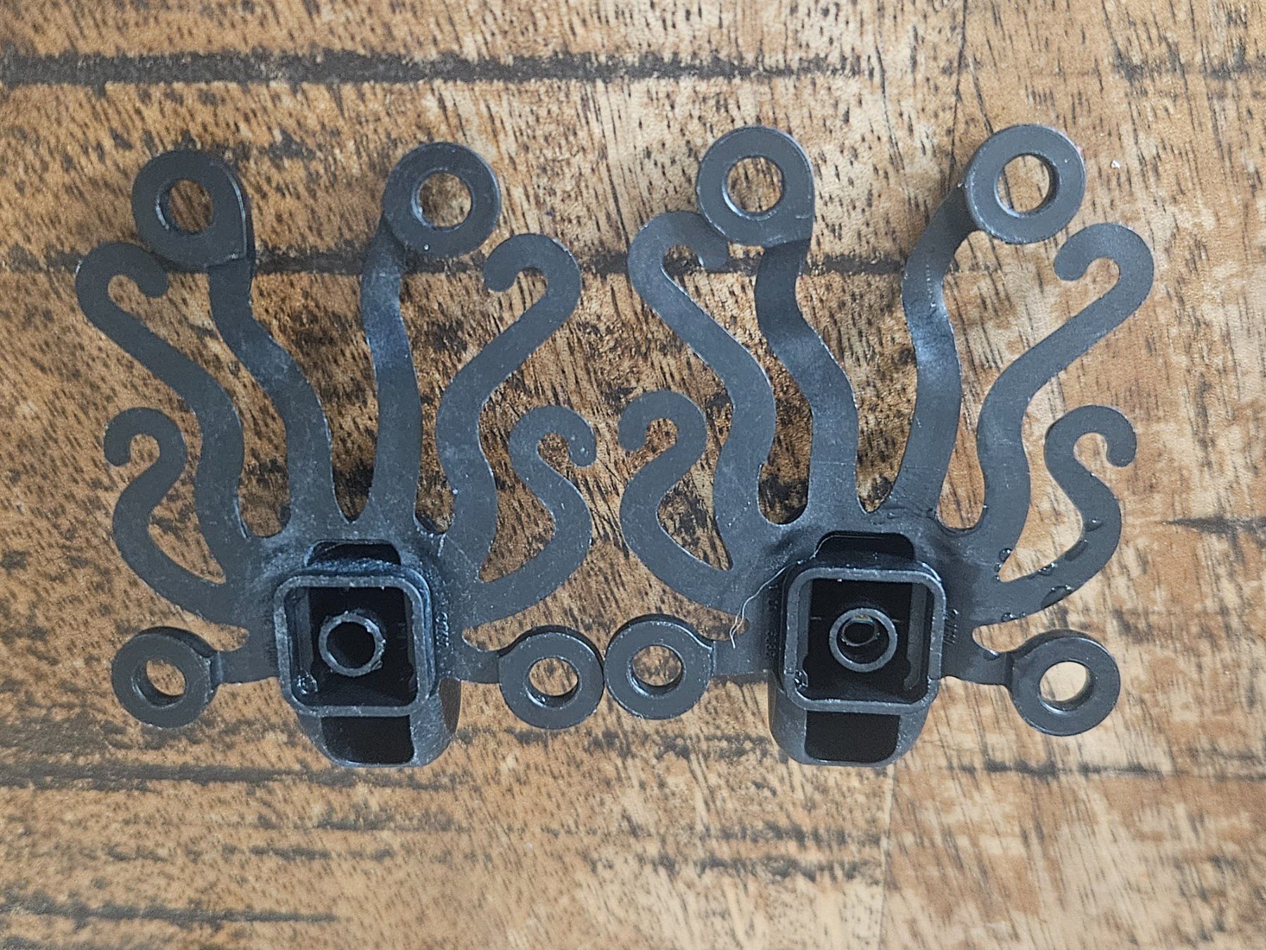 Lego Kit di costruzioni: lego lot de  2 Black Octopus 6086 – Usato da Confignon venduto da Ecrofigs 2