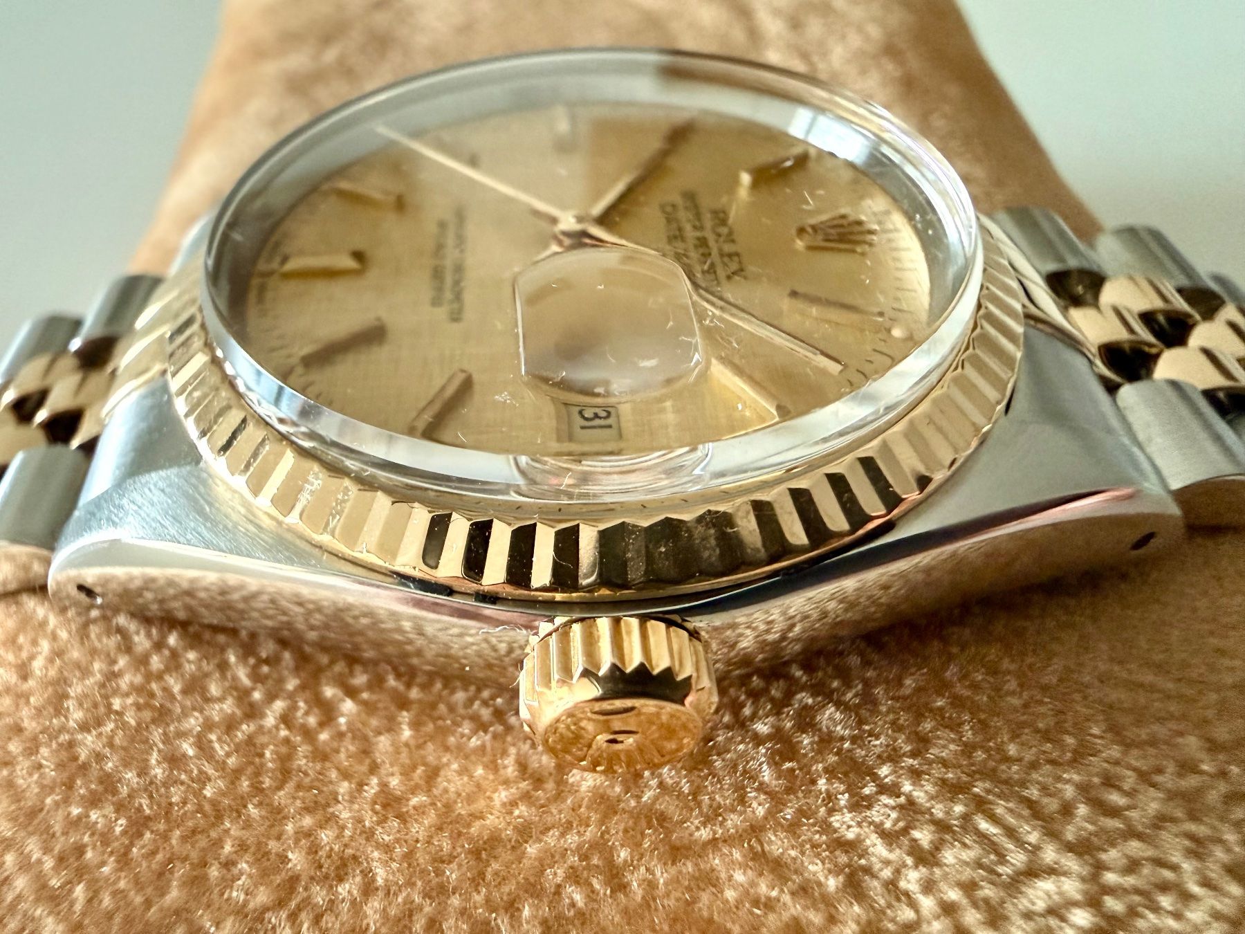 Rolex Uhren: ROLEX Datejust 36, 16013, “Linen Dial”, Automatic, Jubilé – Gebraucht aus Le Mont-sur-Lausanne von LycaGallery 5